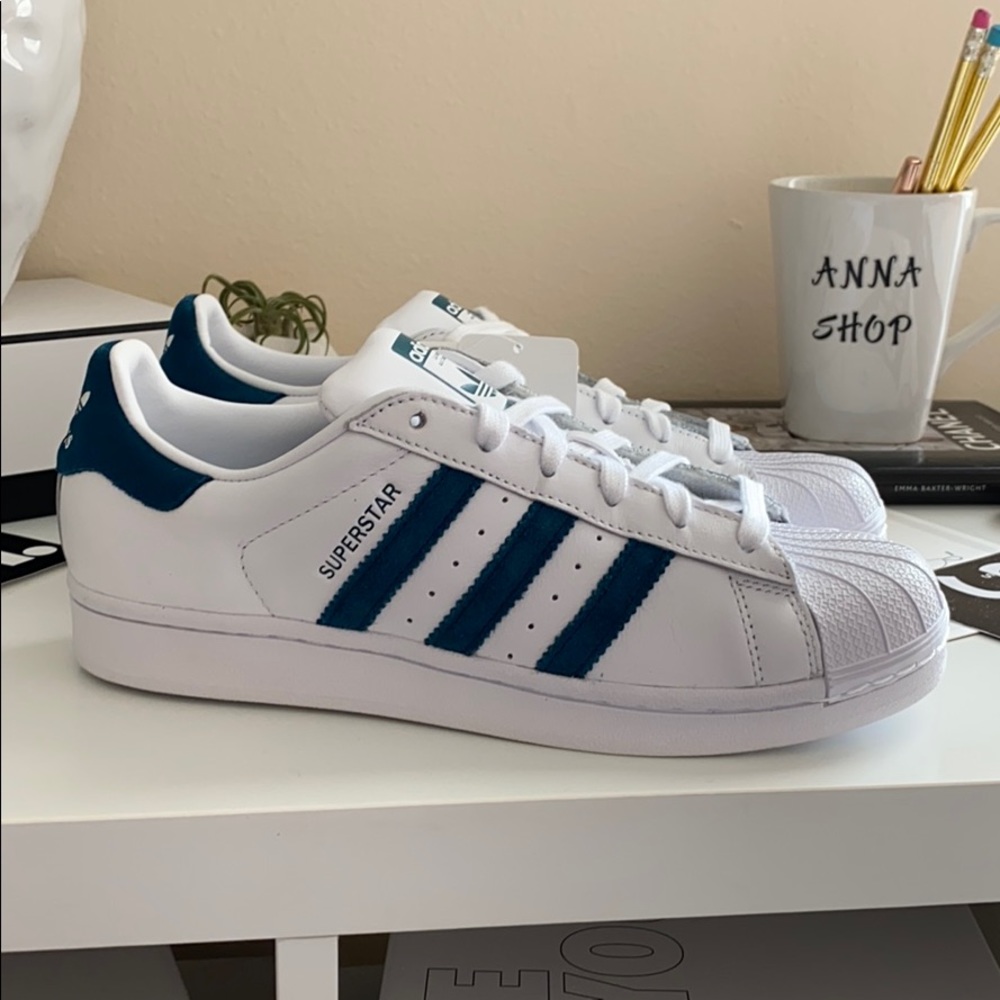 NWT Adidas superstar - Picture 8 of 11